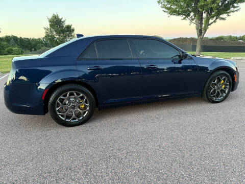 2016 Chrysler 300 S