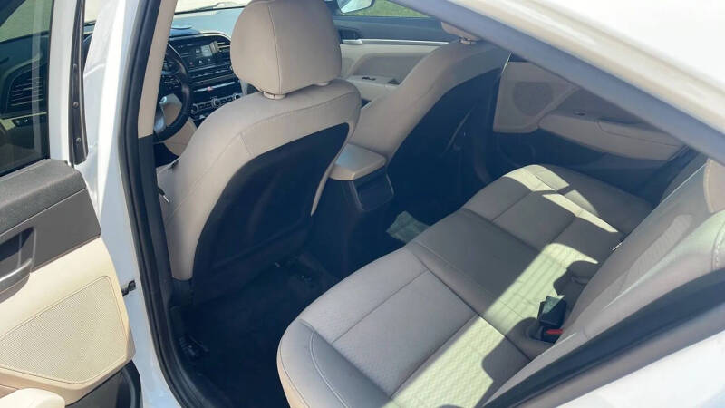 2019 Hyundai Elantra