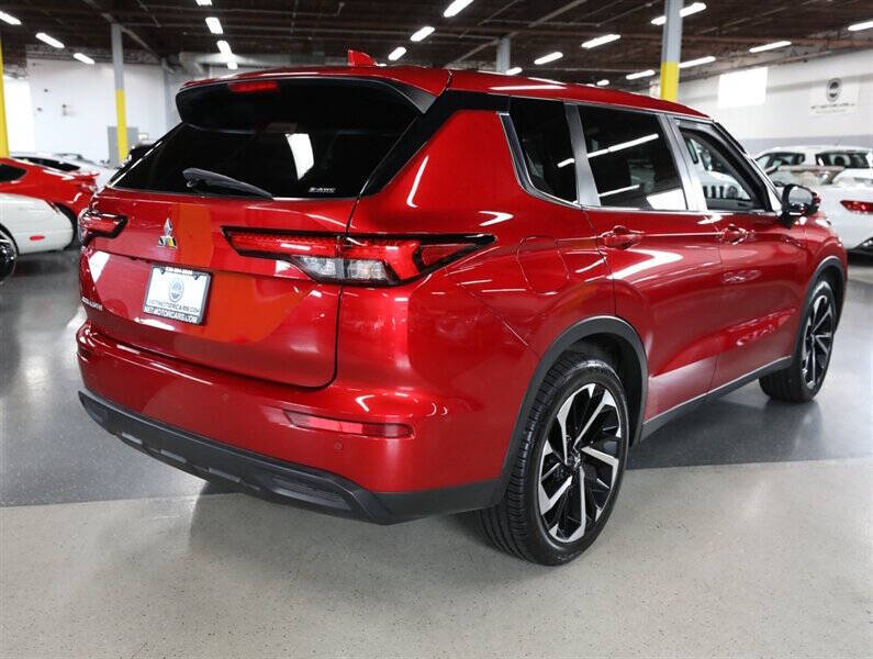 2022 Mitsubishi Outlander ES