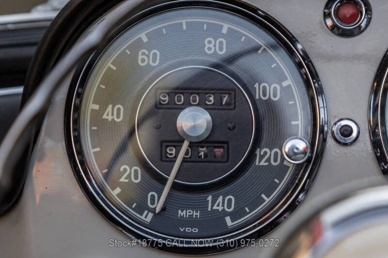 1960 Mercedes-Benz 190-Class