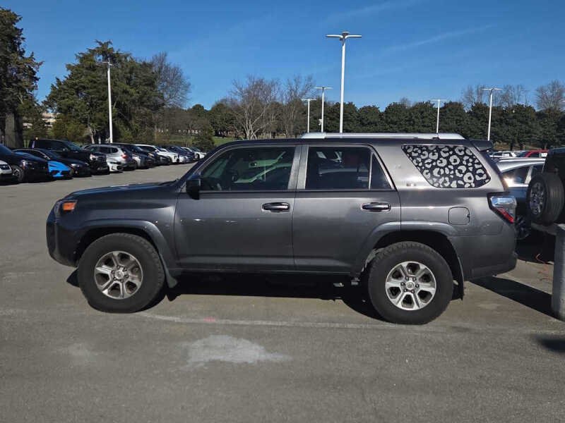 2018 Toyota 4Runner SR5