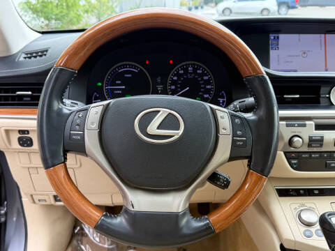 2013 Lexus ES 300h