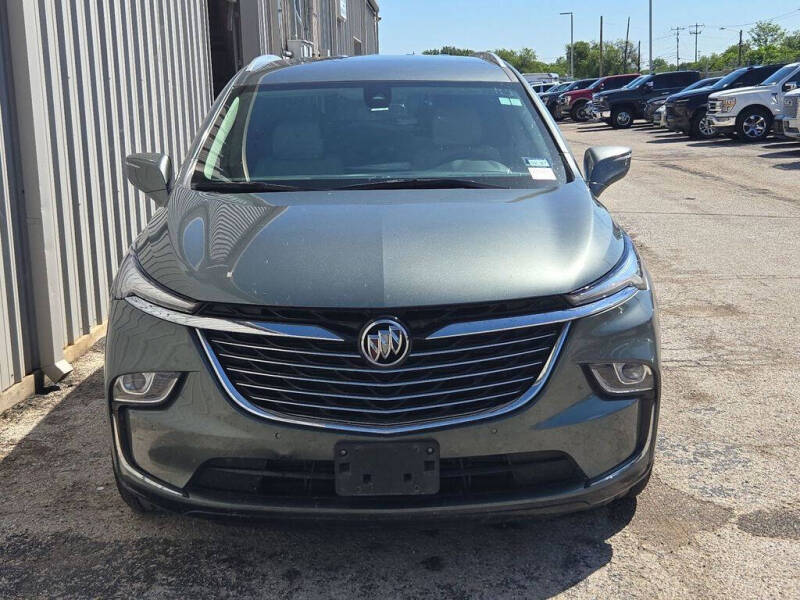 2023 Buick Enclave Essence