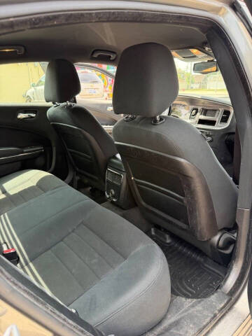 2011 Dodge Charger SE