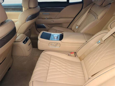 2025 Genesis G90 3.5T e-Supercharger