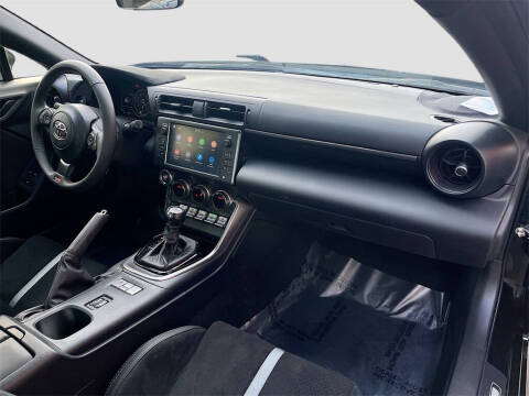 2025 Toyota GR86 Premium