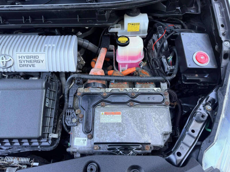 2012 Toyota Prius v Five