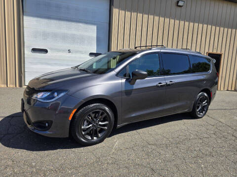 2020 Chrysler Pacifica Launch Edition