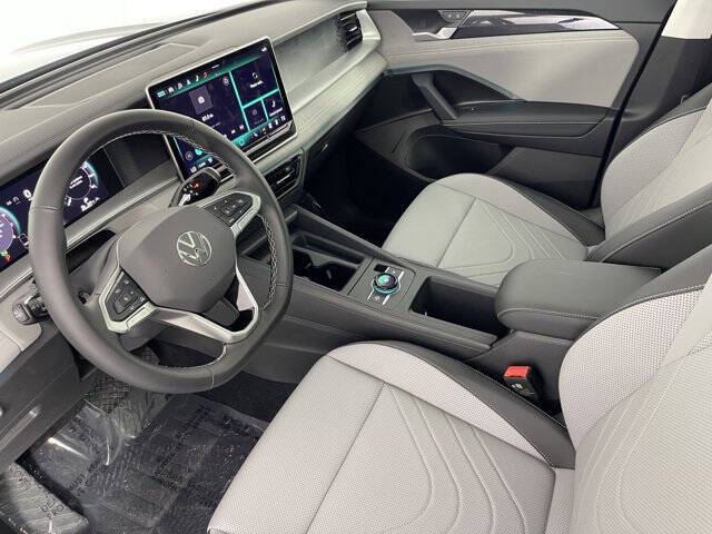 2025 Volkswagen Tiguan SE 4Motion