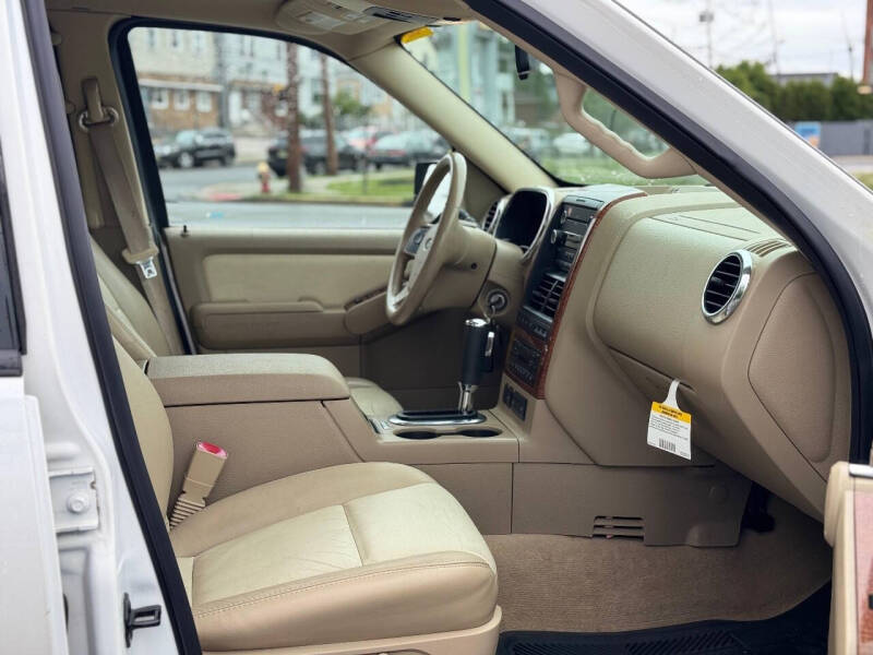 2010 Ford Explorer Eddie Bauer