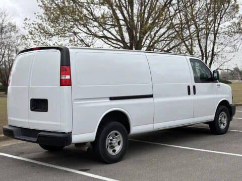 2023 Chevrolet Express 2500