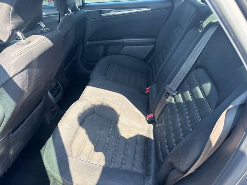 2013 Ford Fusion SE