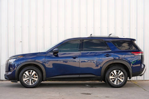 2025 Nissan Pathfinder SL