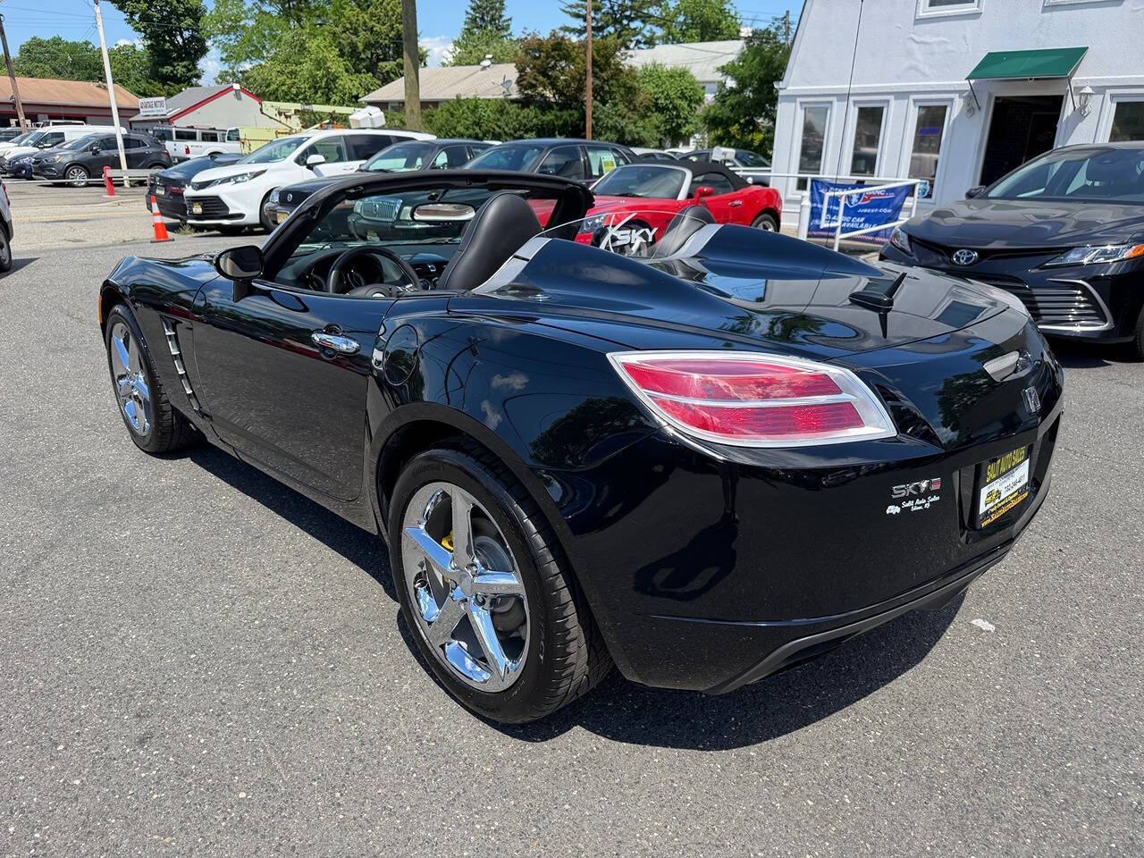 2007 Saturn SKY 23