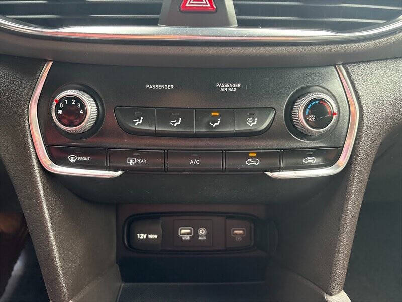 2019 Hyundai Santa Fe SE 2.4L