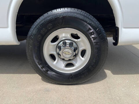 2016 Chevrolet Express LT 2500