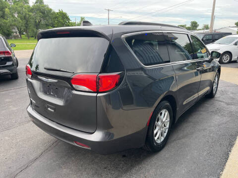 2020 Chrysler Voyager LXi