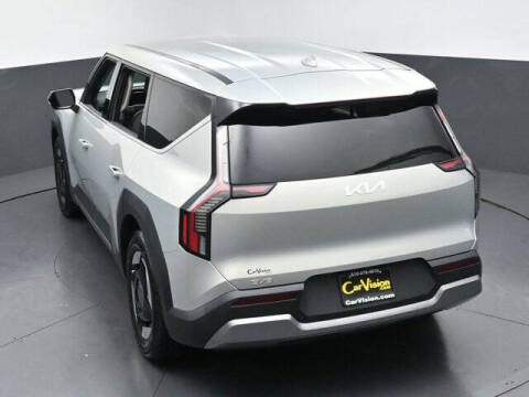 2024 Kia EV9 Light
