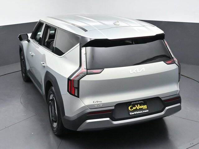 2024 Kia EV9 Light