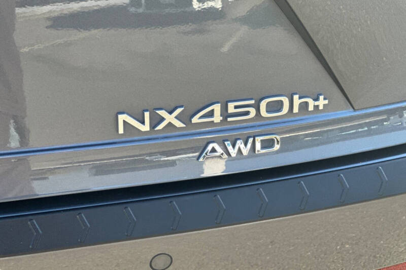 2022 Lexus NX 450h+