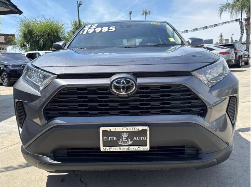 2022 Toyota RAV4 LE