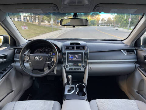 2014 Toyota Camry LE