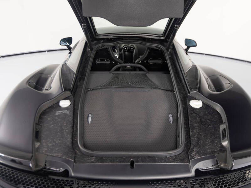 2023 McLaren GT