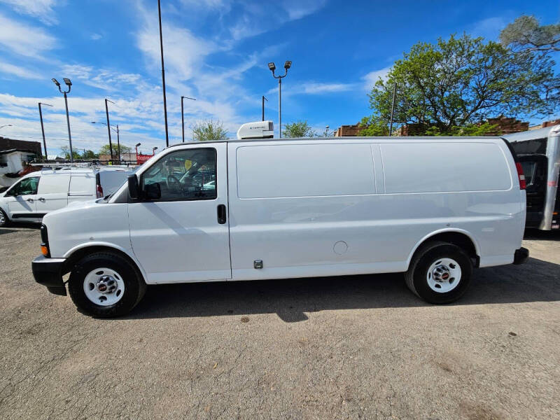 2017 GMC Savana 3500