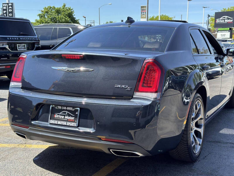 2018 Chrysler 300 S