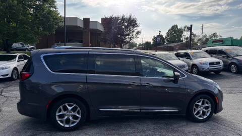 2018 Chrysler Pacifica Touring L Plus