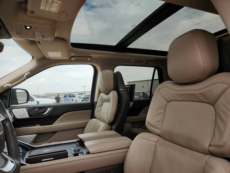 2023 Lincoln Navigator L Reserve