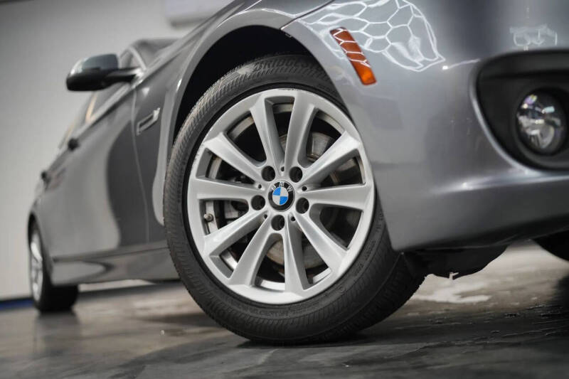 2015 BMW 5 Series 528i