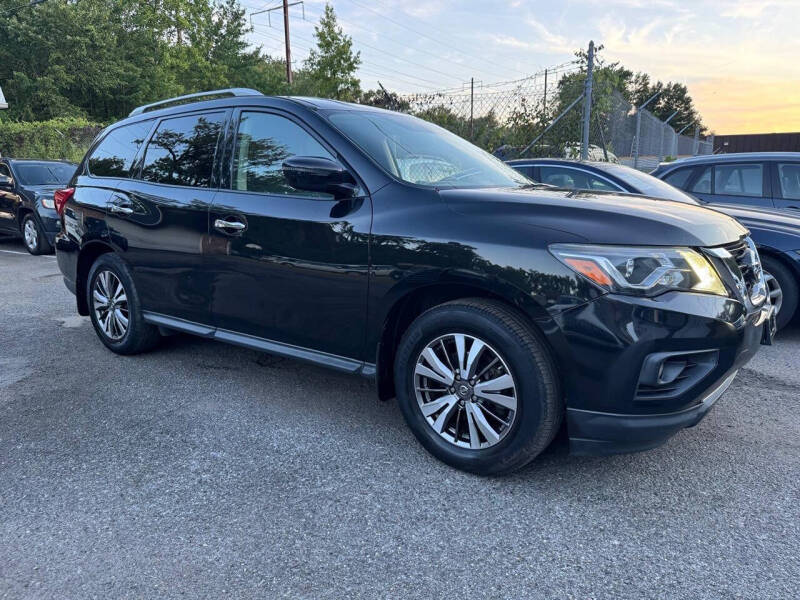 2018 Nissan Pathfinder SV