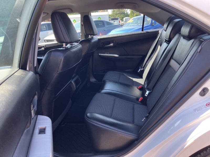 2014 Toyota Camry SE