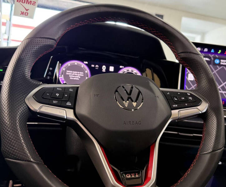 2025 Volkswagen Golf GTI SE