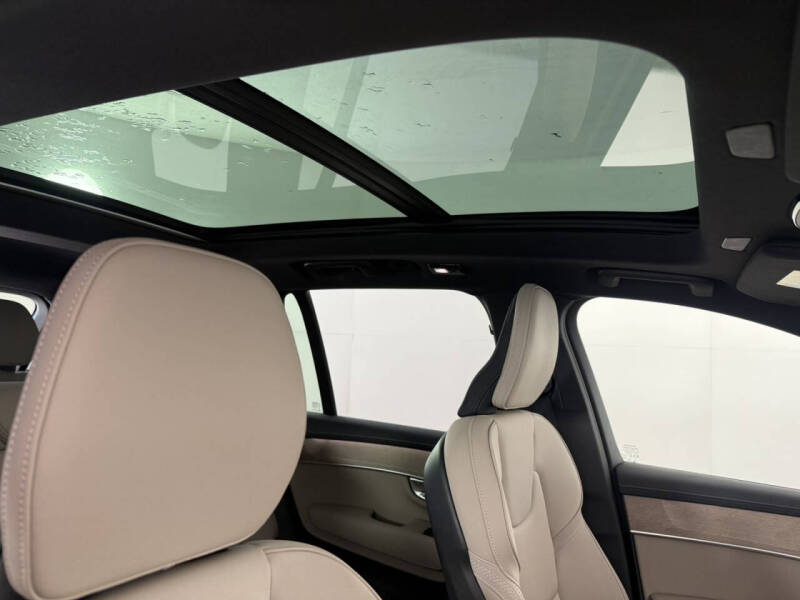 2026 Volvo XC90 B6 Plus 7P