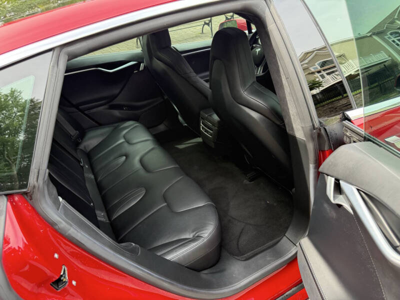 2016 Tesla Model S 90D