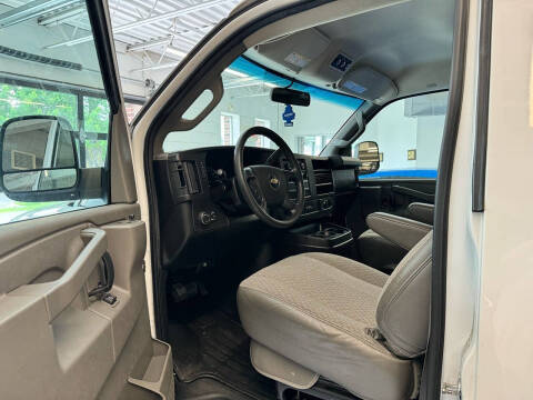 2016 Chevrolet Express LT 3500