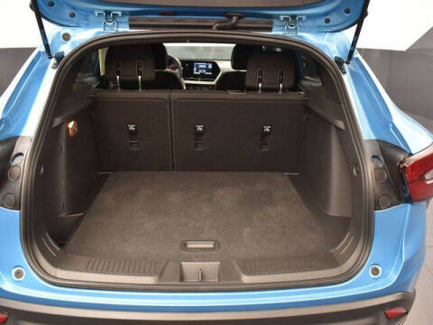 2025 Chevrolet Trax RS
