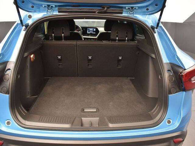 2025 Chevrolet Trax RS