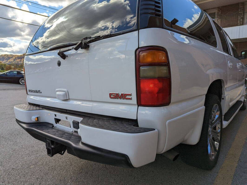 2003 GMC Yukon XL Denali