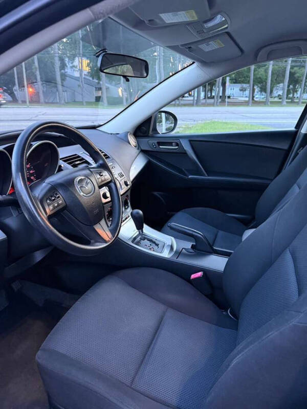 2011 Mazda MAZDA3 i Touring