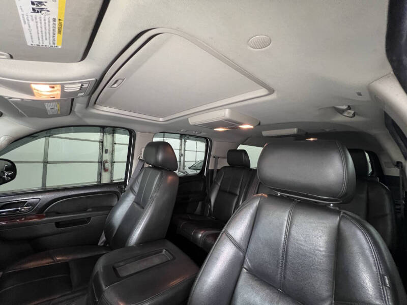 2014 Chevrolet Suburban LT