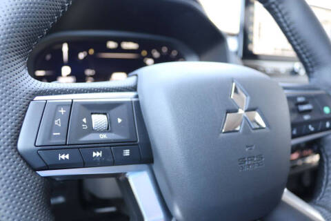 2026 Mitsubishi Outlander PHEV SE