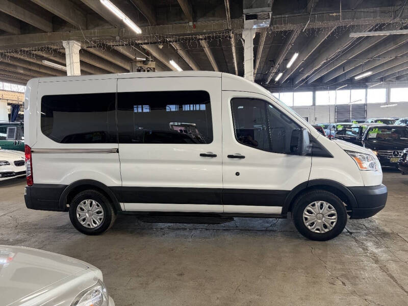 2019 Ford Transit 150 XLT