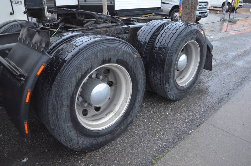 2015 Freightliner Cascadia