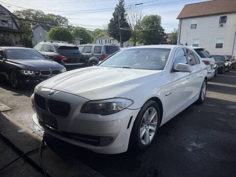 2013 BMW 5 Series 528i
