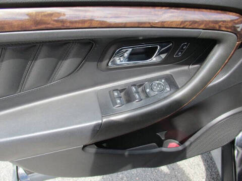 2019 Ford Taurus Limited