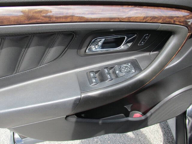 2019 Ford Taurus Limited