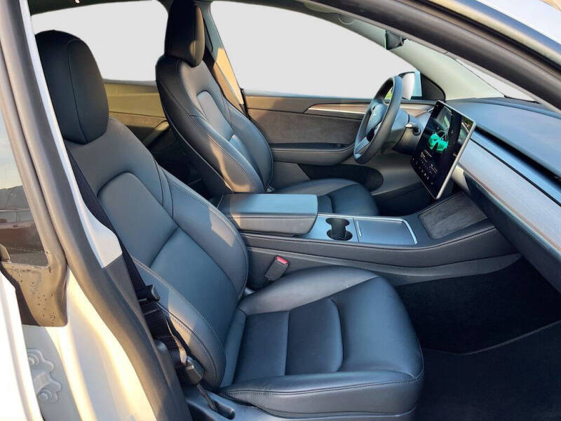 2025 Tesla Model Y Long Range